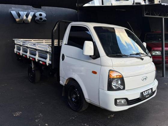 HYUNDAI HR 2.5 LONGO COM CAÇAMBA 4X2 16V 130CV TURBO INTERCOOLER DIESEL 2P MANUAL